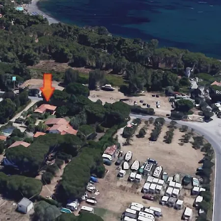 Holiday home A Pochi Passi Dalle Spiagge Di *